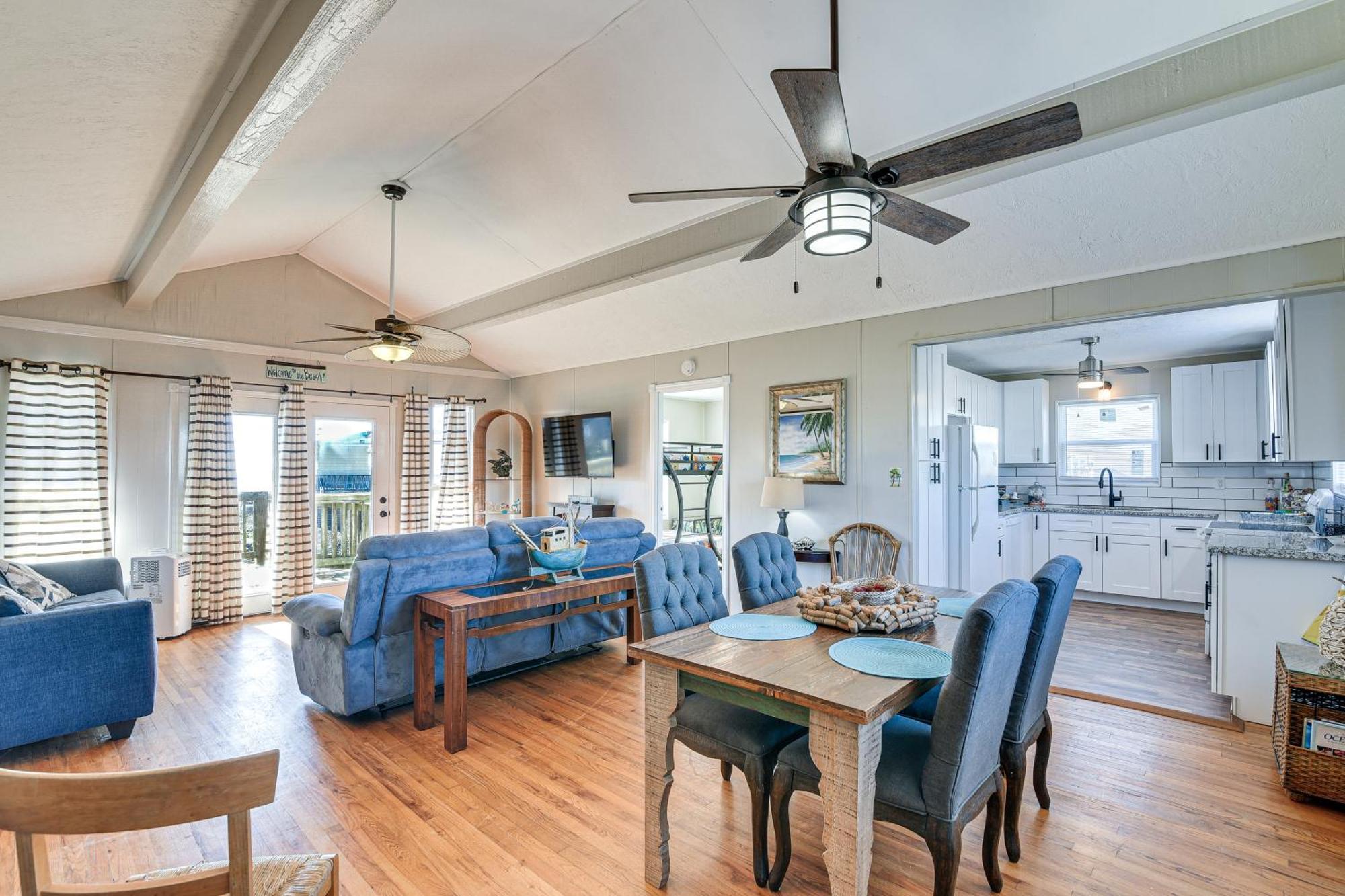 Second-Row Surfside Beach House Newly Renovated! 외부 사진