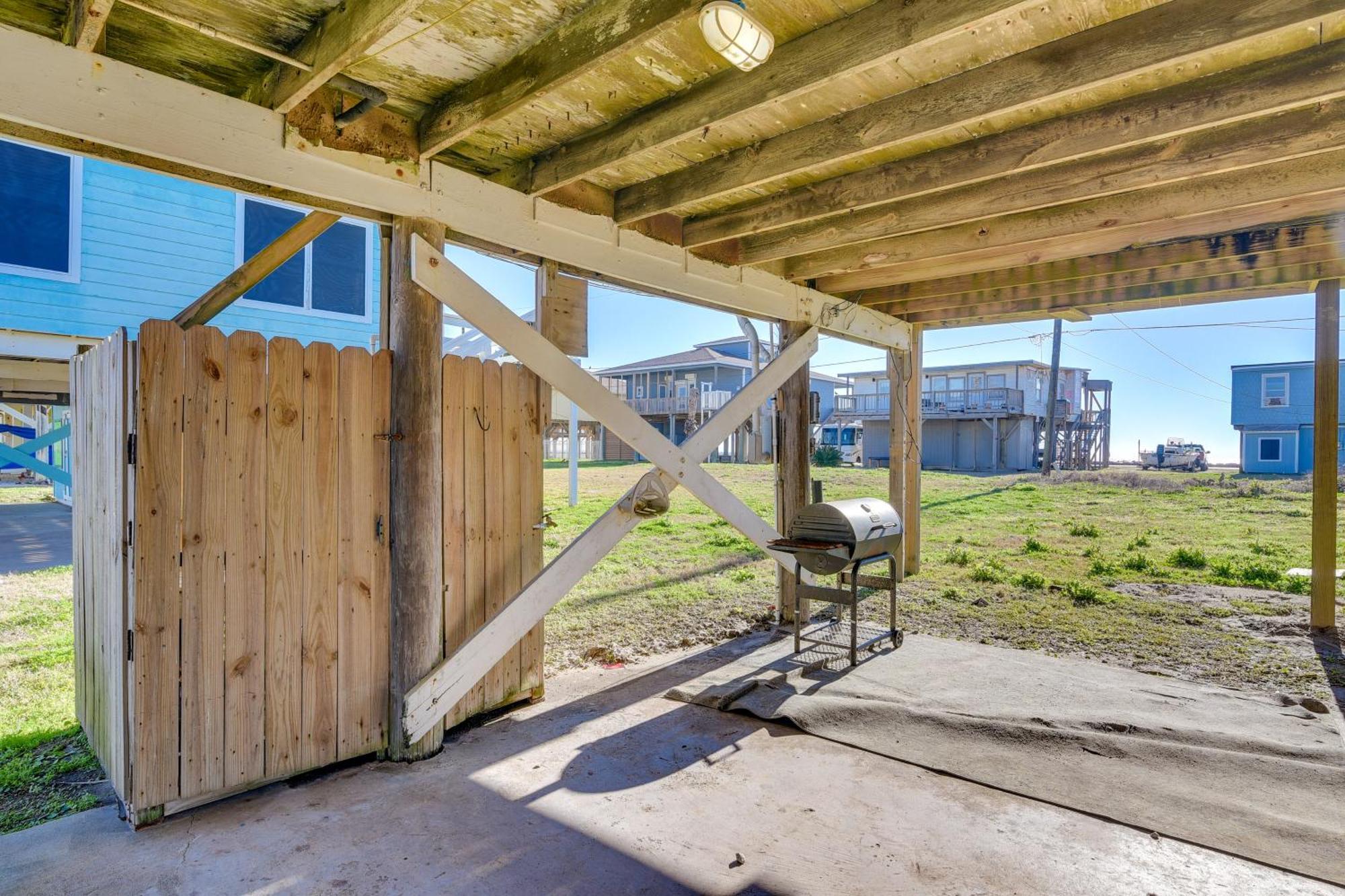 Second-Row Surfside Beach House Newly Renovated! 외부 사진