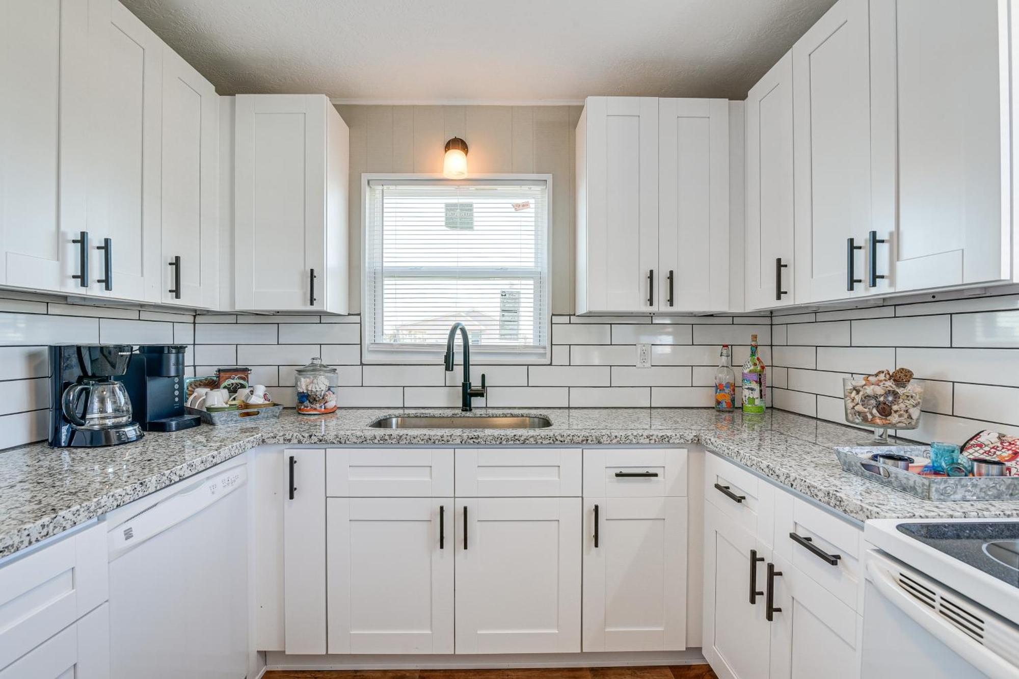 Second-Row Surfside Beach House Newly Renovated! 외부 사진