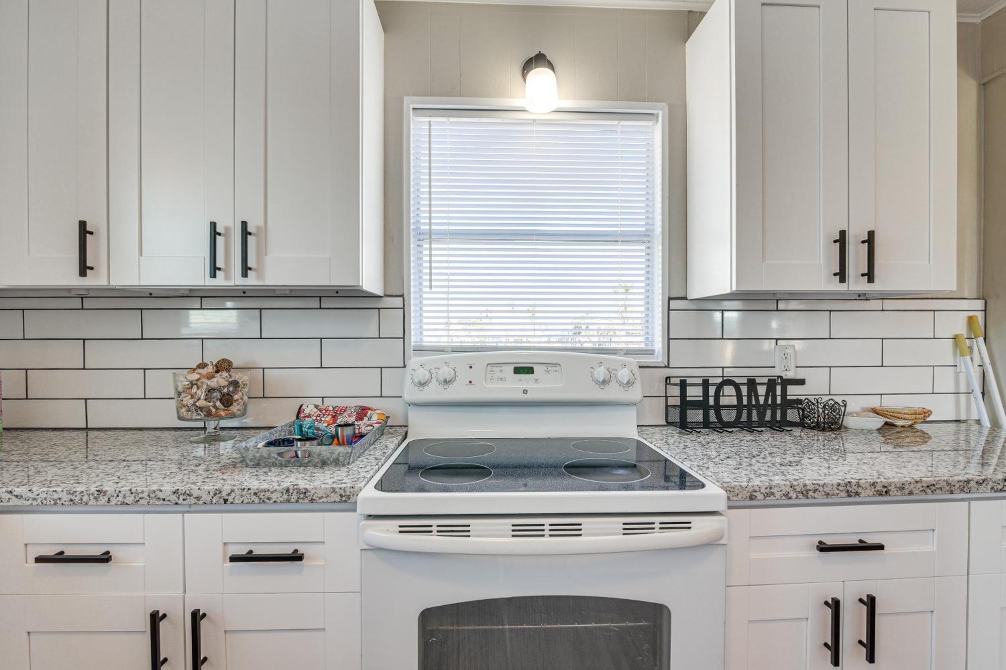 Second-Row Surfside Beach House Newly Renovated! 외부 사진