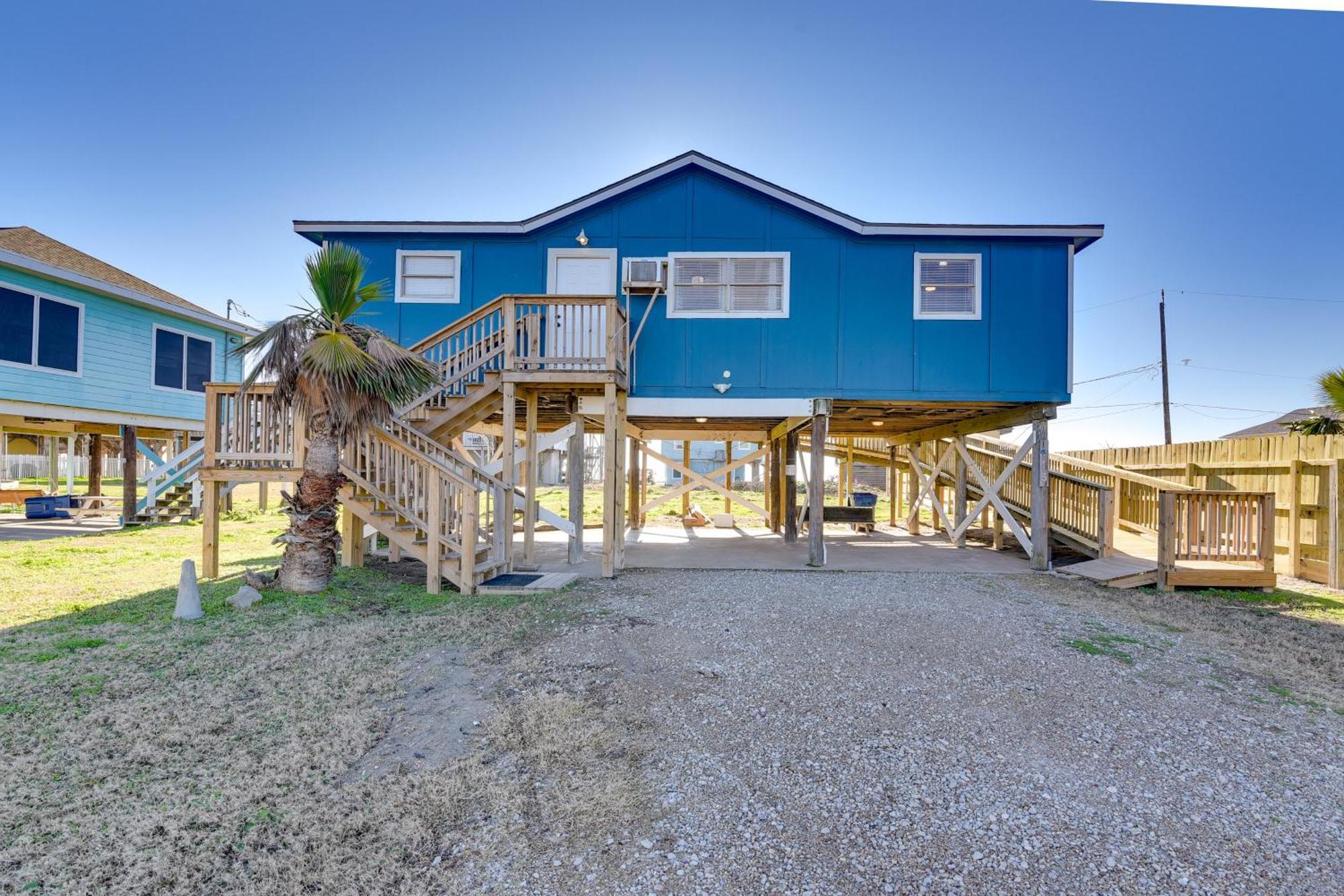 Second-Row Surfside Beach House Newly Renovated! 외부 사진