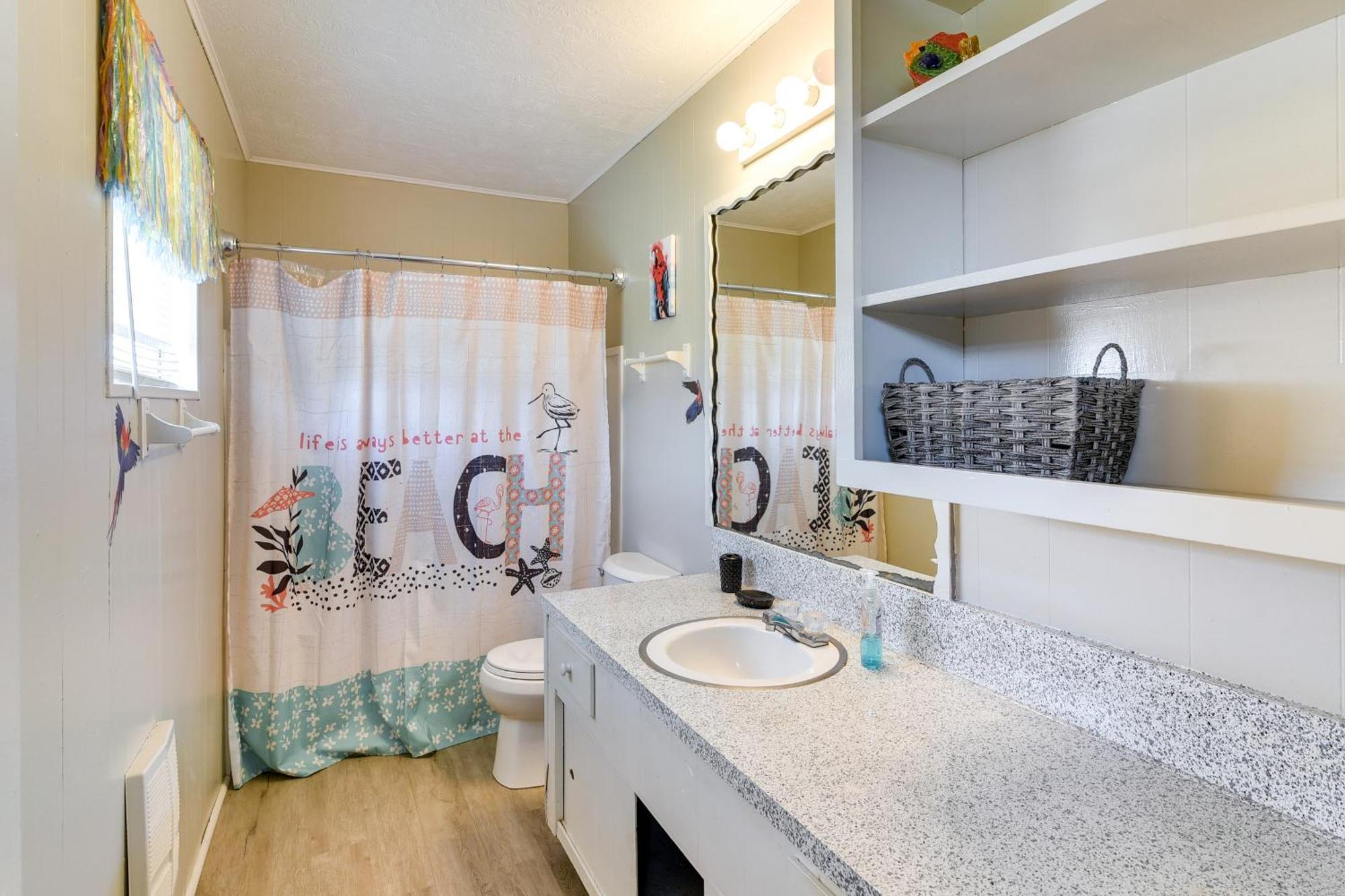 Second-Row Surfside Beach House Newly Renovated! 외부 사진